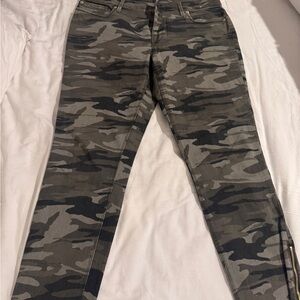 Express Camouflage Ankle Pants